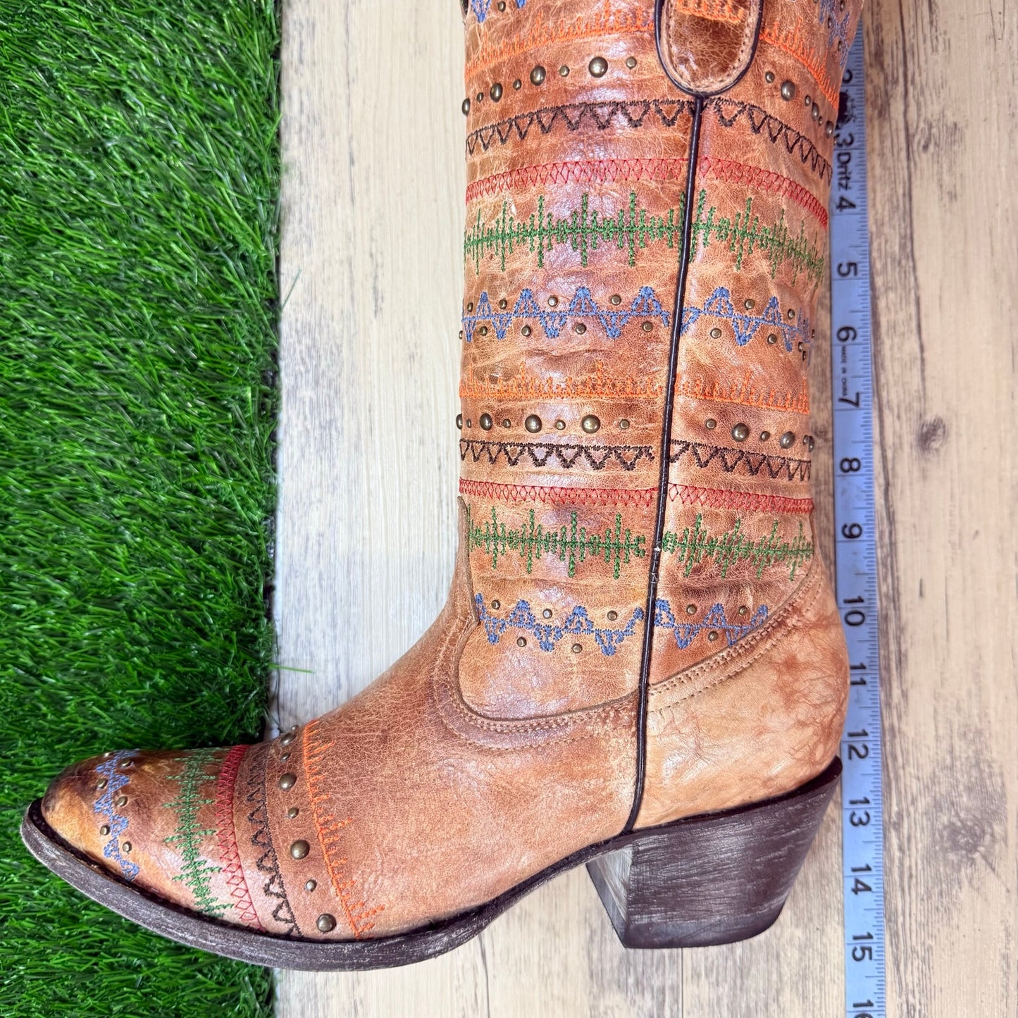 Yippee Ki Yay Women - Size 7.5B - Distressed Tan Southwest Cowboy Boots