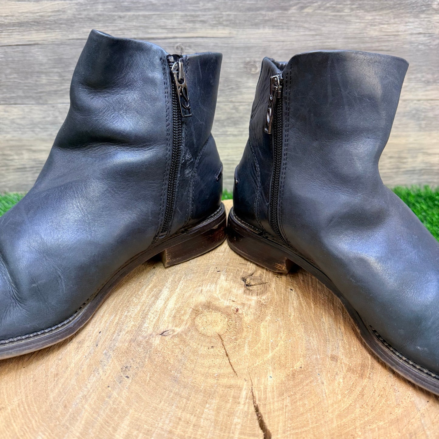 Franco Sarto Women - Size 8.5W - Black Soft Leather Ankle Zipper Boots Happily