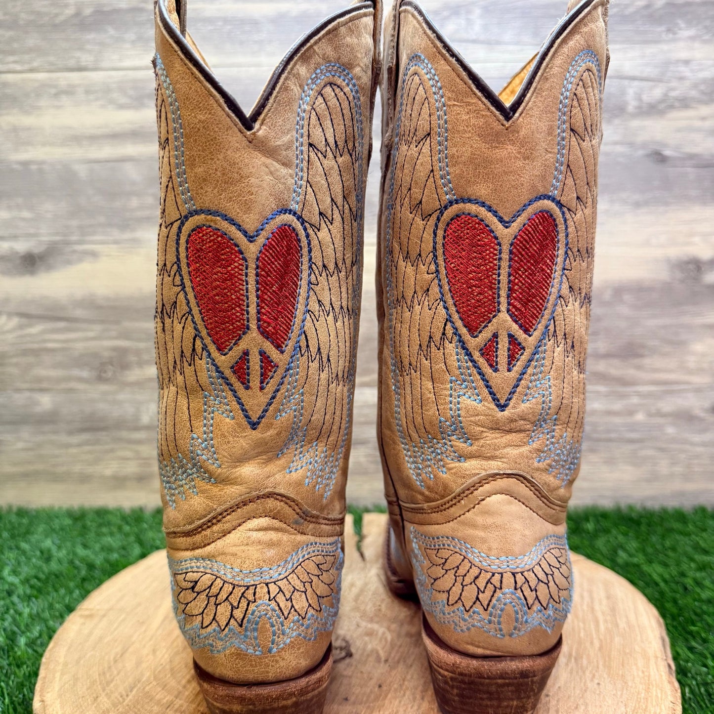 Corral Teen Youth / Women - Size 6 / Size 8 - Heart Wings Cowboy Boots A1031