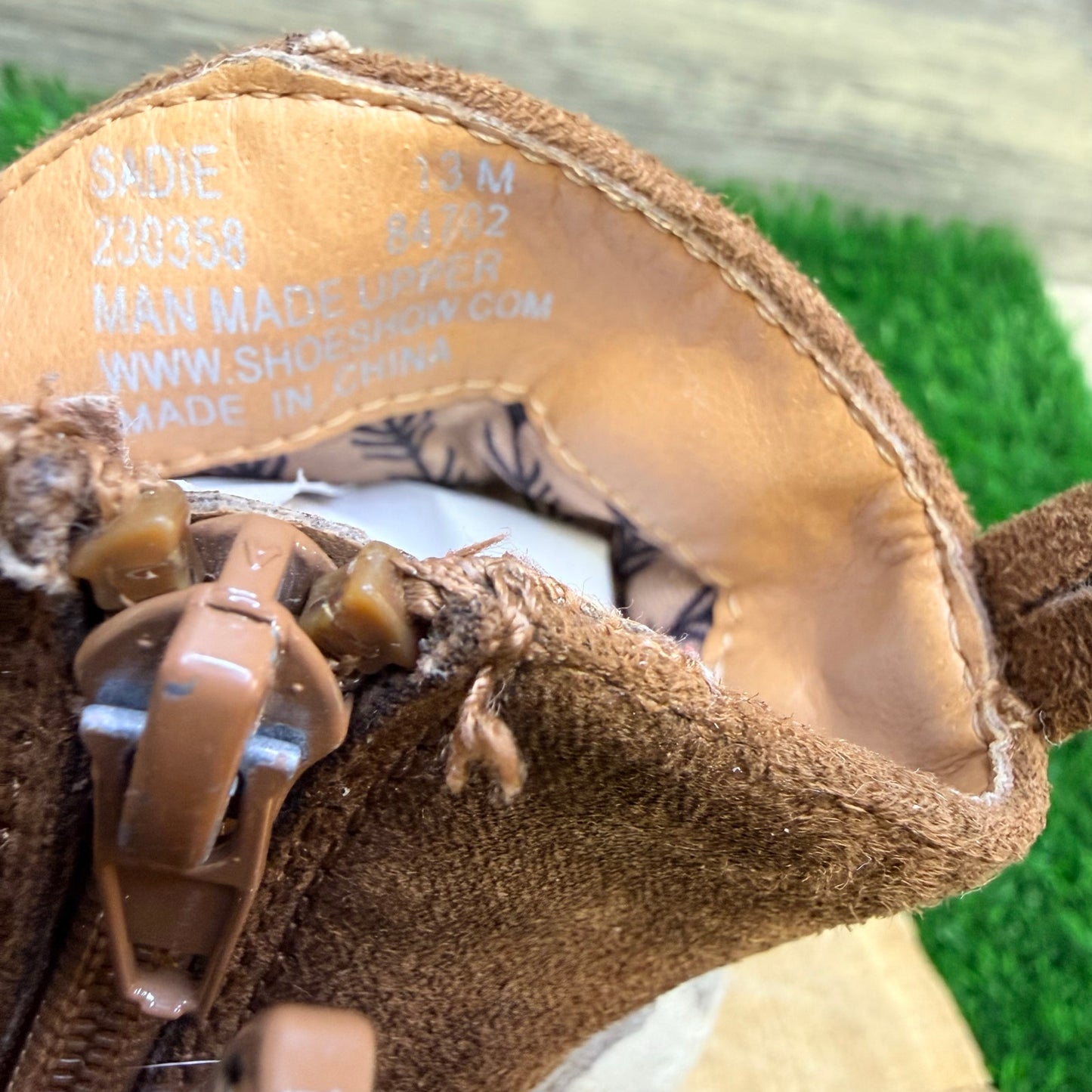 Flex West Youth - Size 13M - Tan Cowhide Print Ankle Zipper Boots Sadie