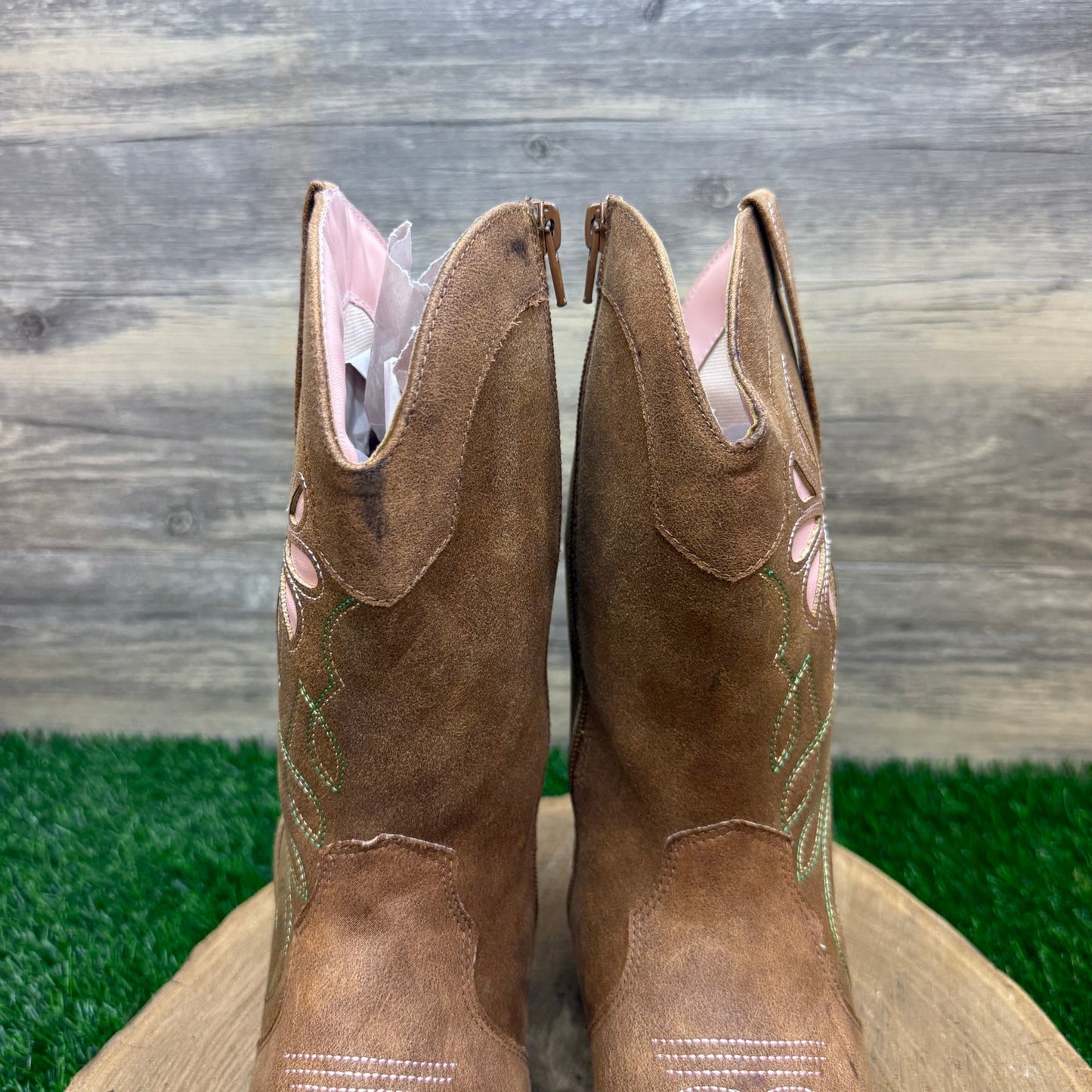 Magellan Youth - Size 5 - Brown/Pink Faux Suede Zipper Boots Style 177744
