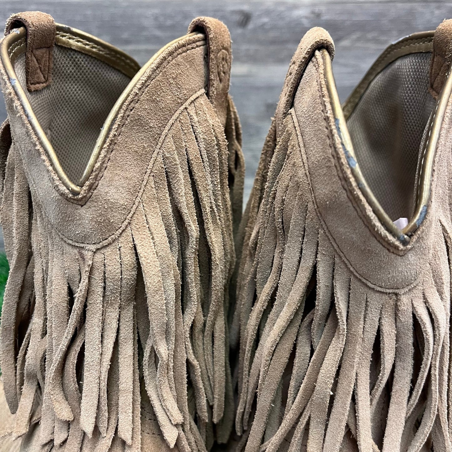 Ariat Youth - Size 2 - Tan Suede Fringe Snip Toe Cowboy Boots Style 10018648