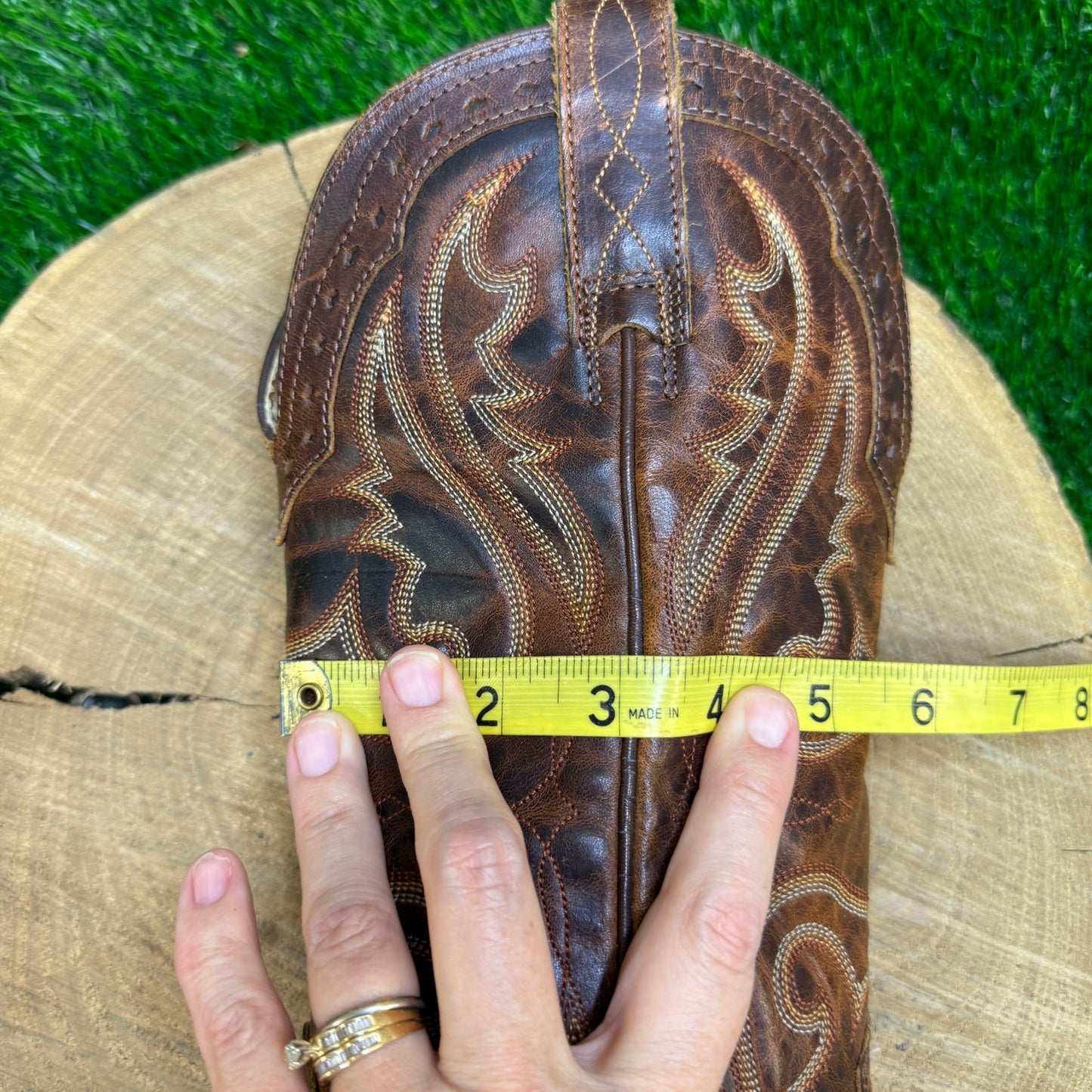 Ariat Women - Size 6B - Brown Heritage Snip Toe Cowboy Boots Style 10005908