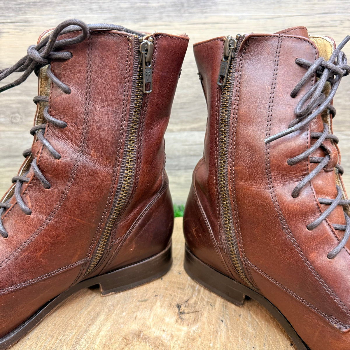 Frye Women - Size 8B - Melissa Lace Up Ankle Boots 3476081