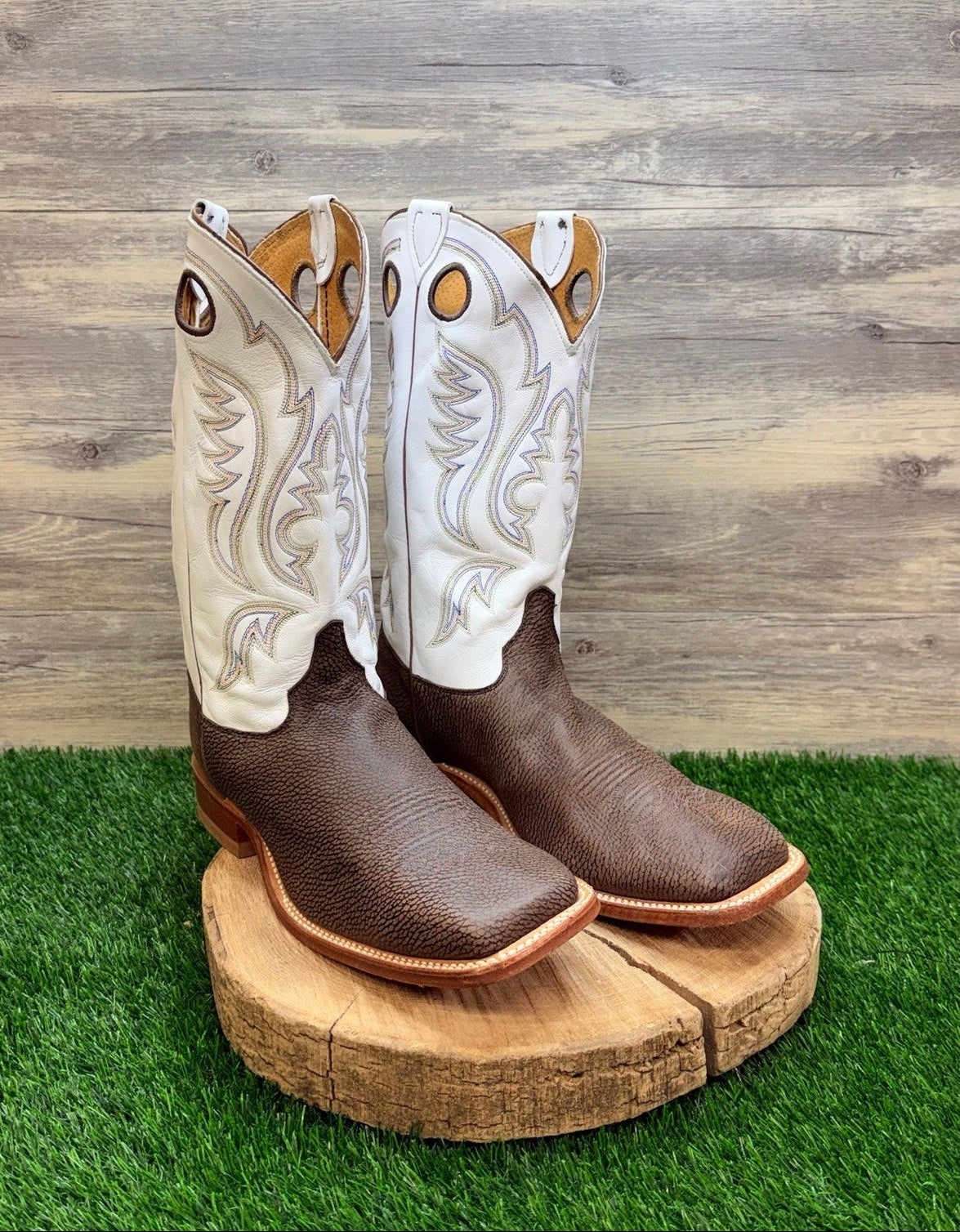 Justin Men - Size 13EE - Brown / White Bent Rail Square Toe Cowboy Boots BR305
