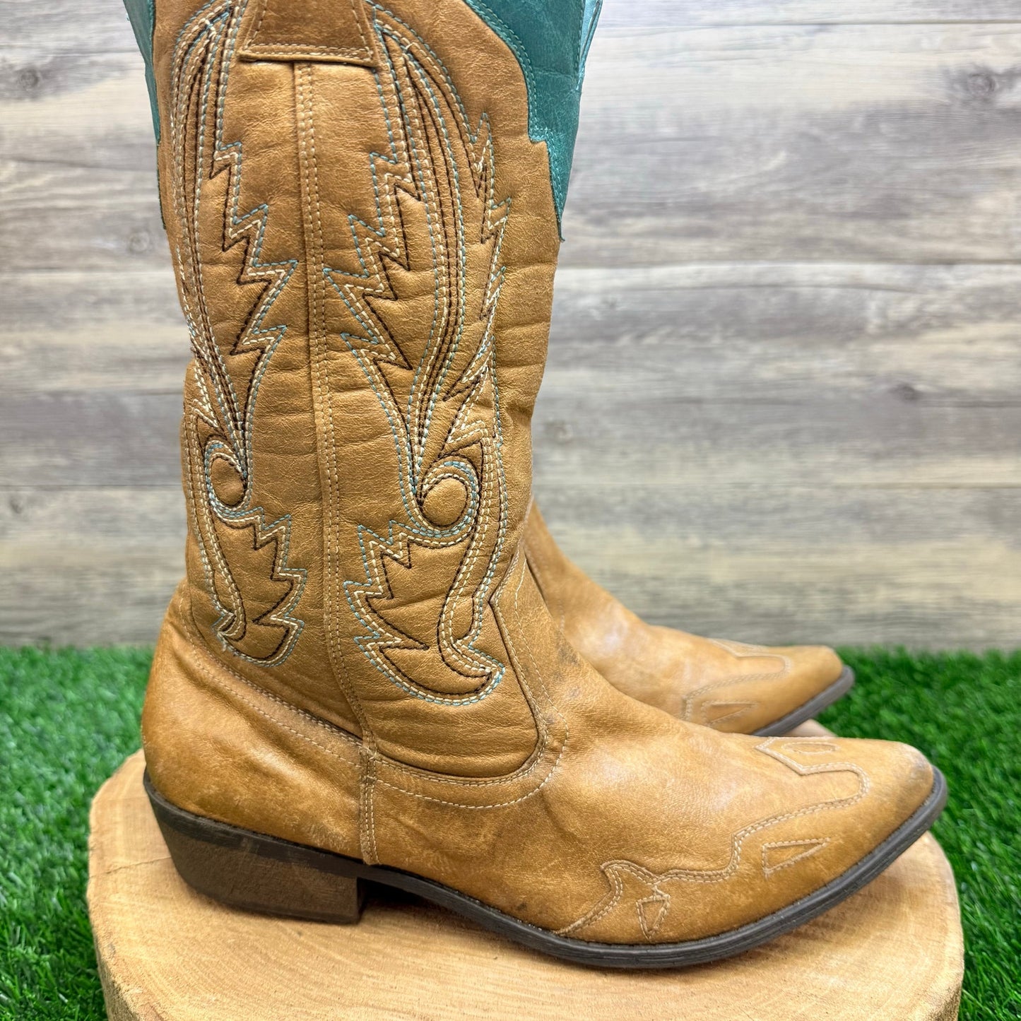 Coconuts Women - Size 10M - Brown / Green Faux Leather Cowboy Boots Cimmaron