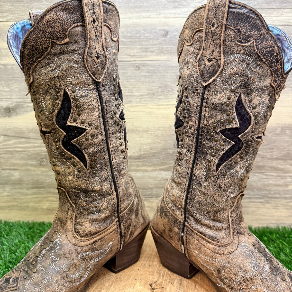 Laredo Women - Size 6M - Distressed Brown Lucretia Studded Cowboy Boots 52133