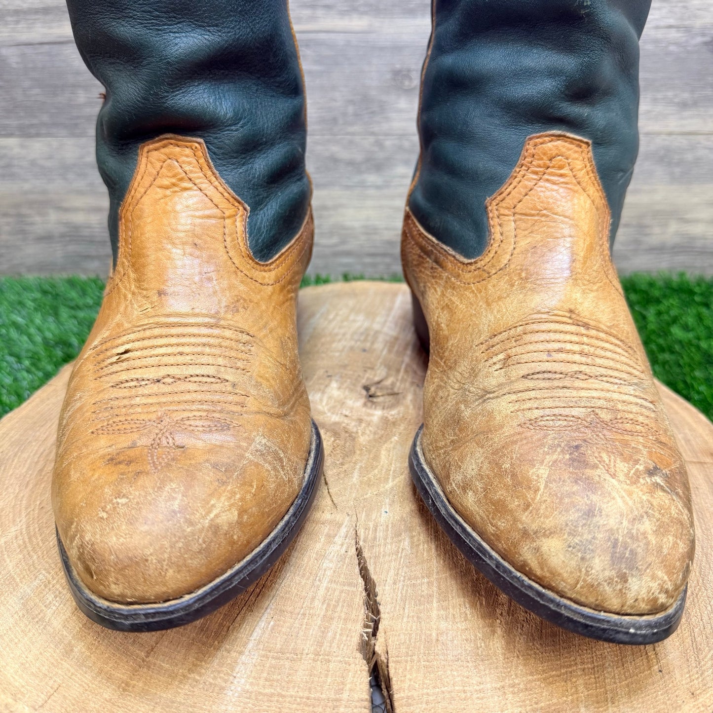 Ariat Men - Size 8 - Brown / Green ATS Tech Cowboy Boots 34289