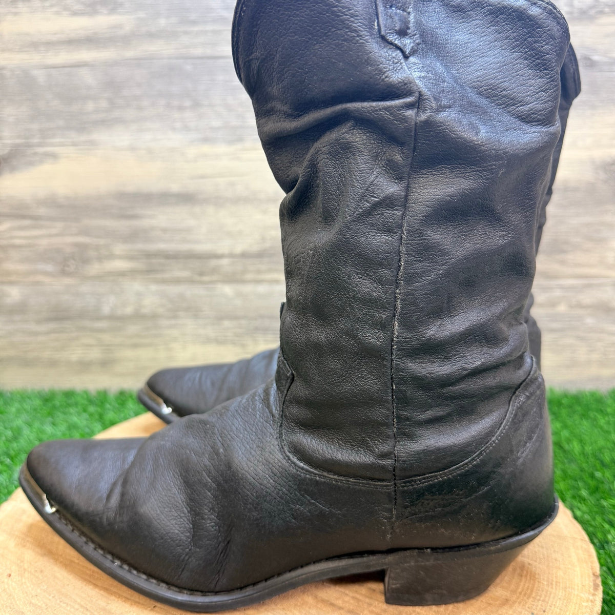 Dingo Women - Size 10M - Vintage Black Slouch Toe Plate Cowboy Boots 3613