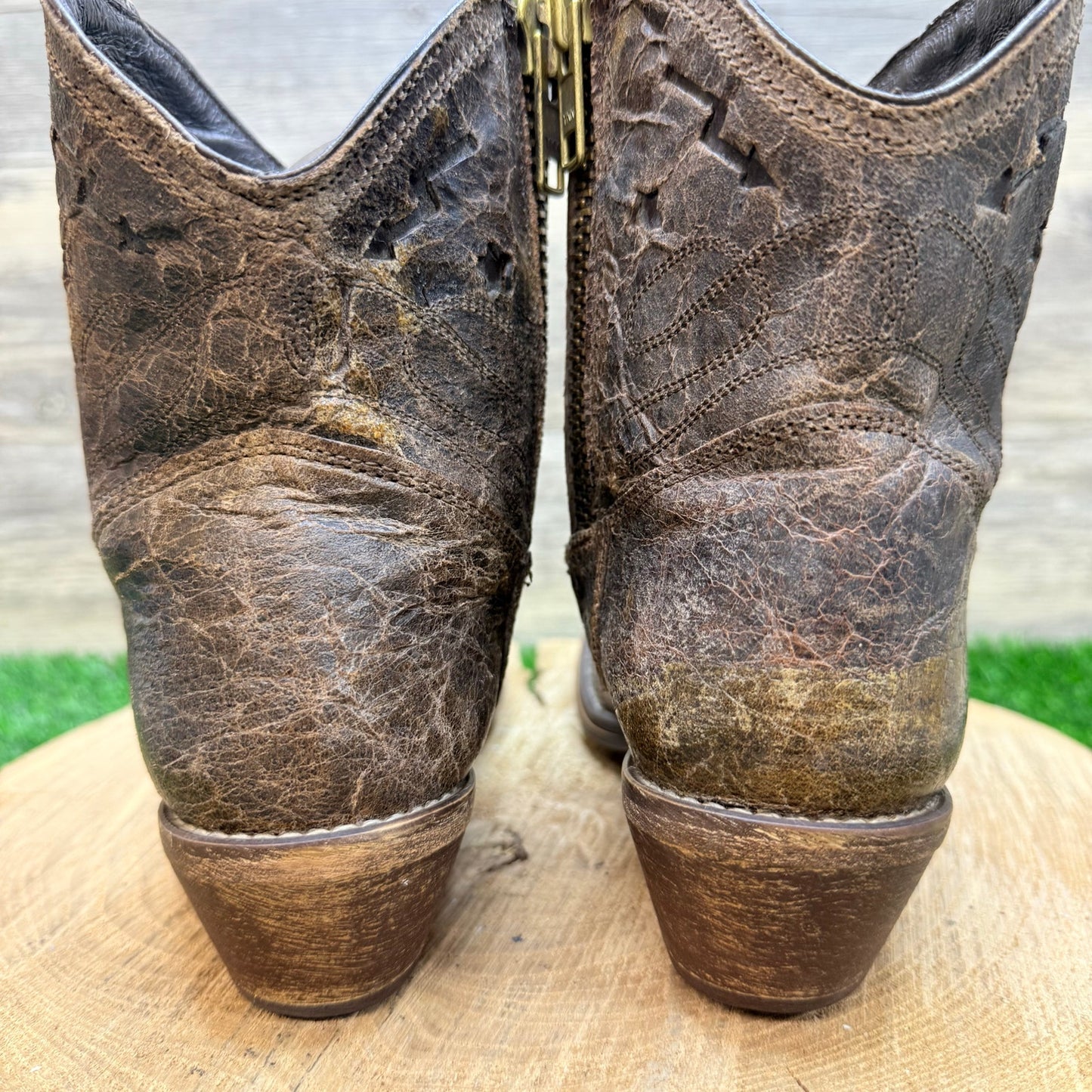 Steven Women - Size 8 - Distressed Brown Star Ankle Zipper Boots by Steve Madden