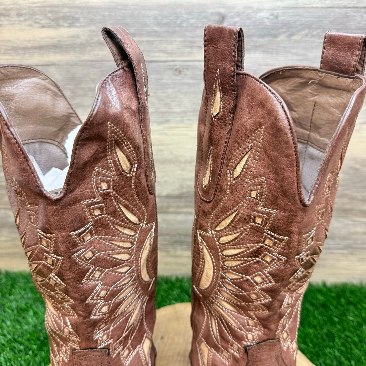 Coconuts Women - Size 7.5M - Brown / Tan Inlay Faux Leather Cowboy Boots Bandera