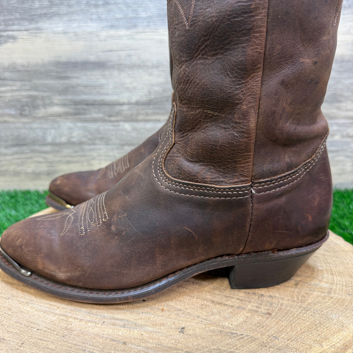 Durango Women - Size 7.5M - Chocolate Slouch Toe Plate Cowboy Boots 19070