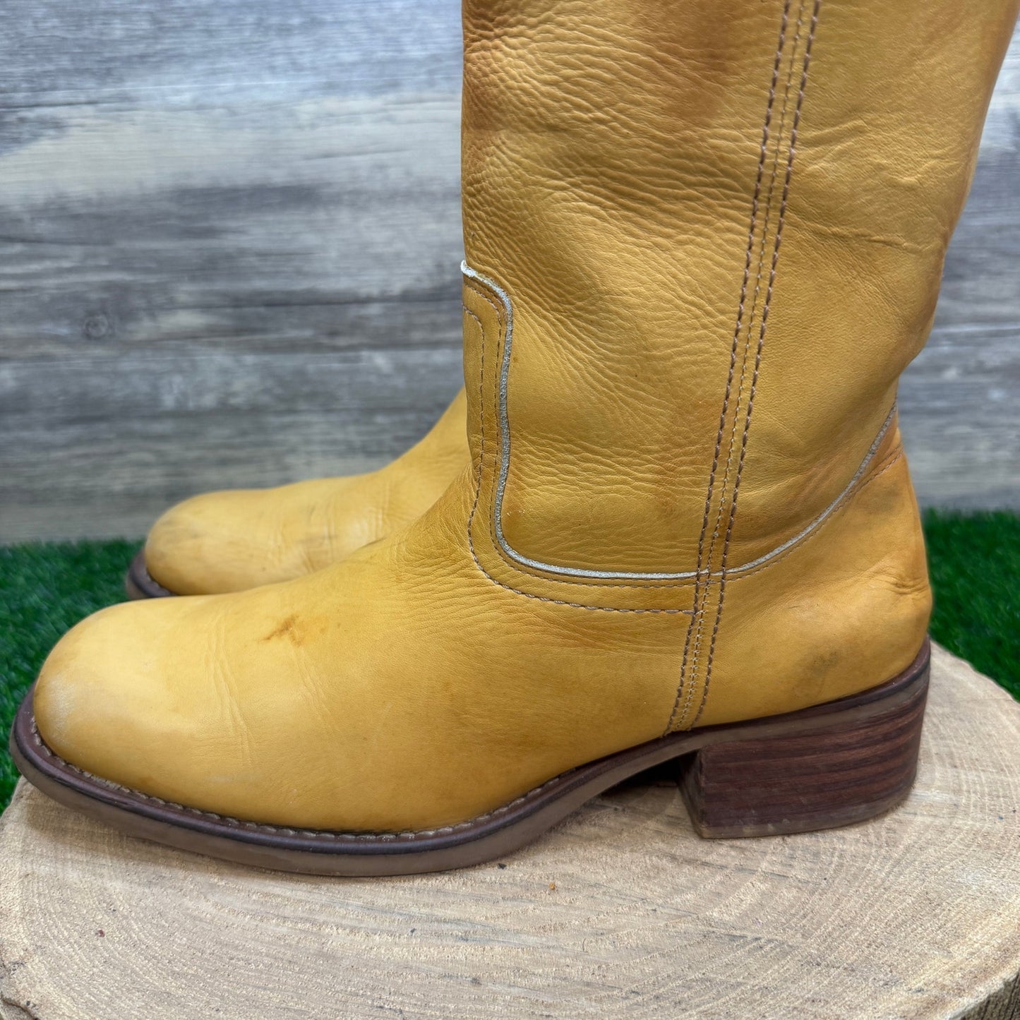 Gianni Bini Women - Size 10M - Marbled Gold Campus Boots Style Money