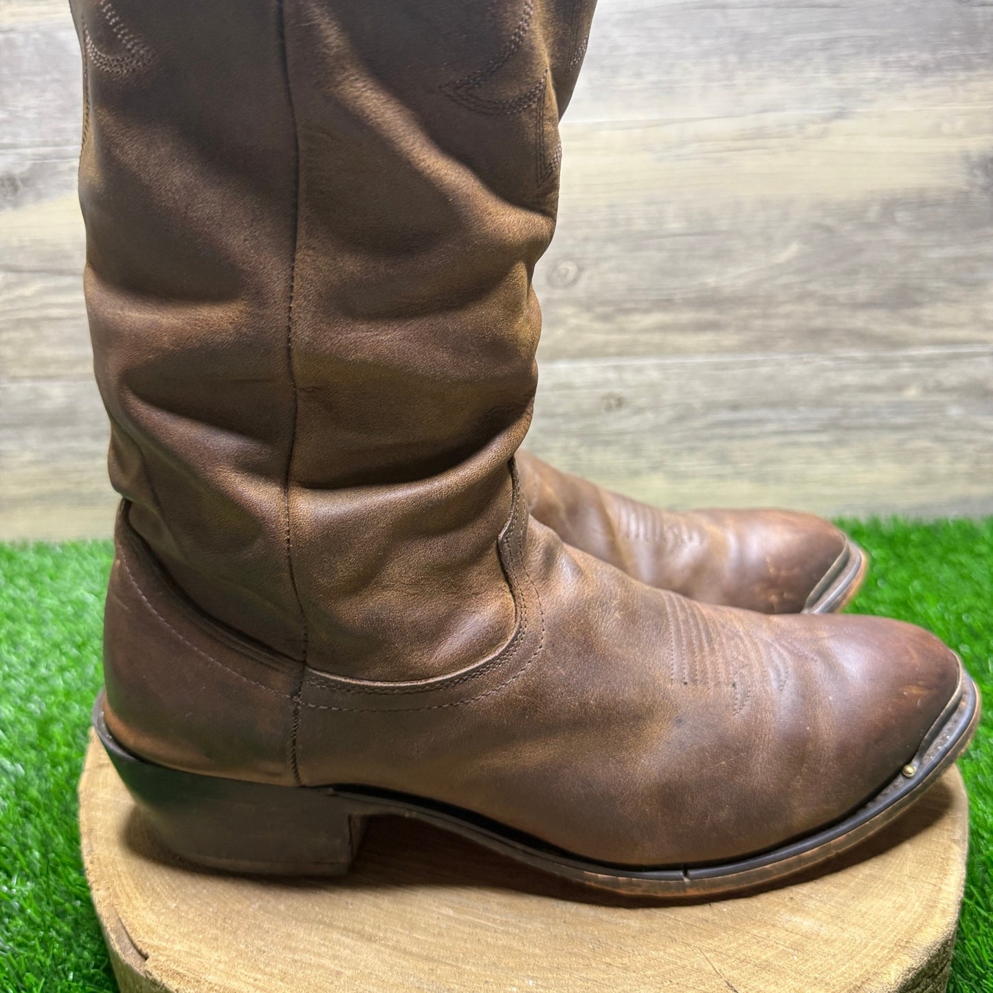 Road Wolf Men - Size 9.5W - Brown Slouch Toe Plate Cowboy Boots Style 1232