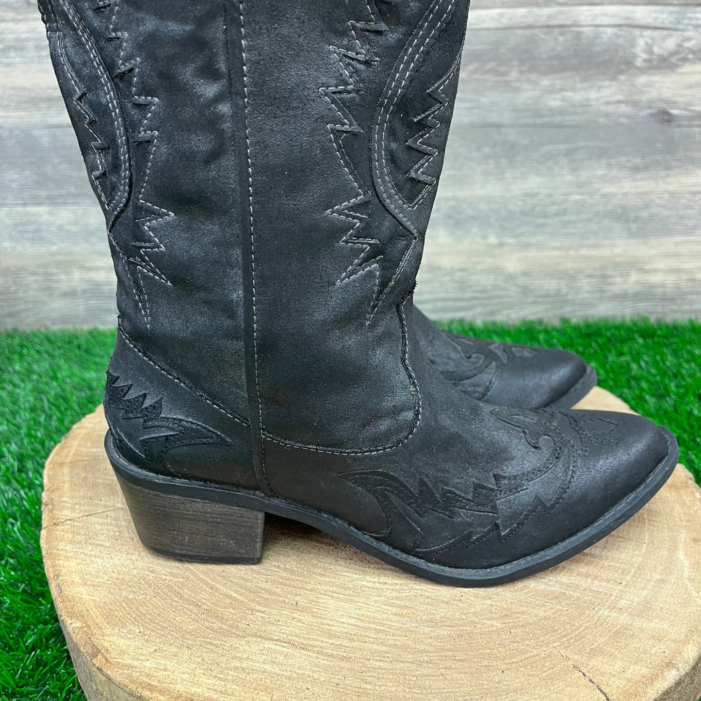 Coconuts Women - Size 6.5M - Black Soft Faux Leather Boots Style Widow