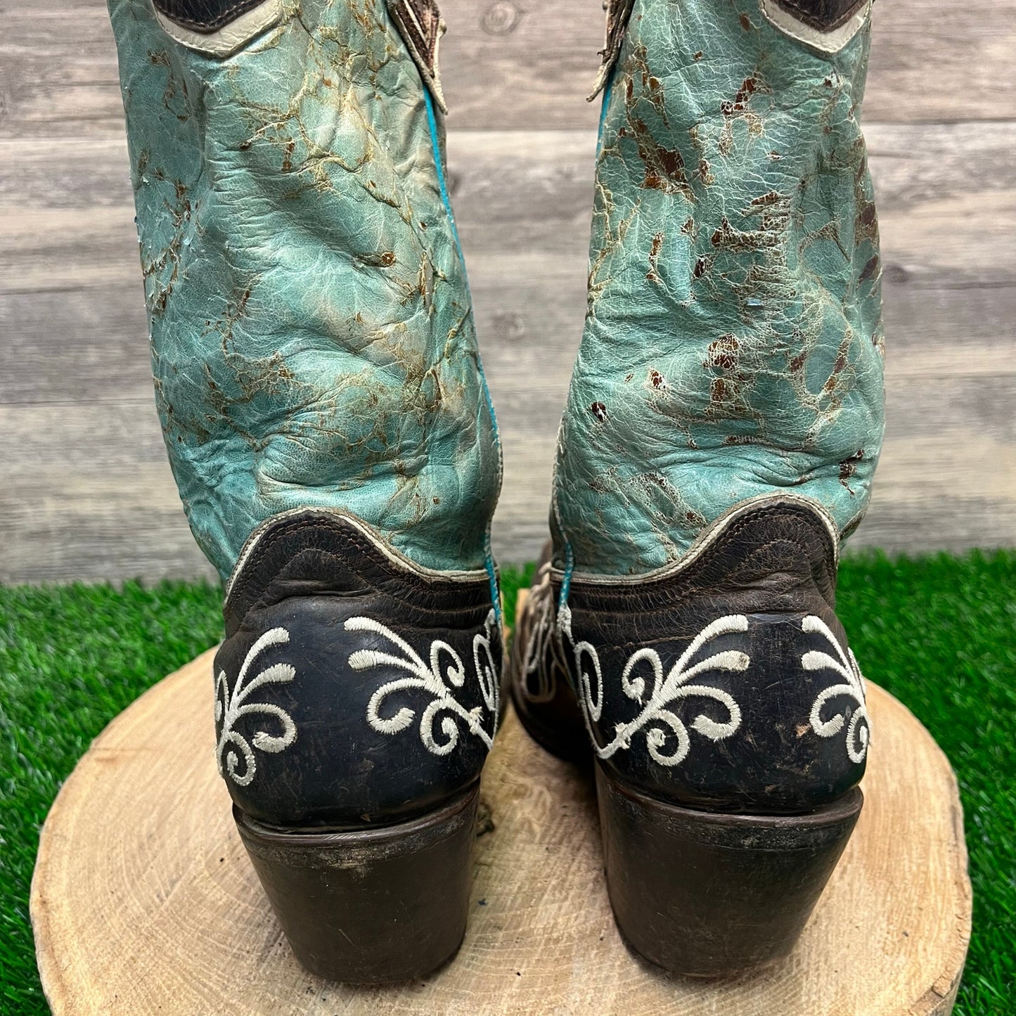 Sterling River Women - Size 11B - Distressed Brown/turquoise Cowboy Boots 171