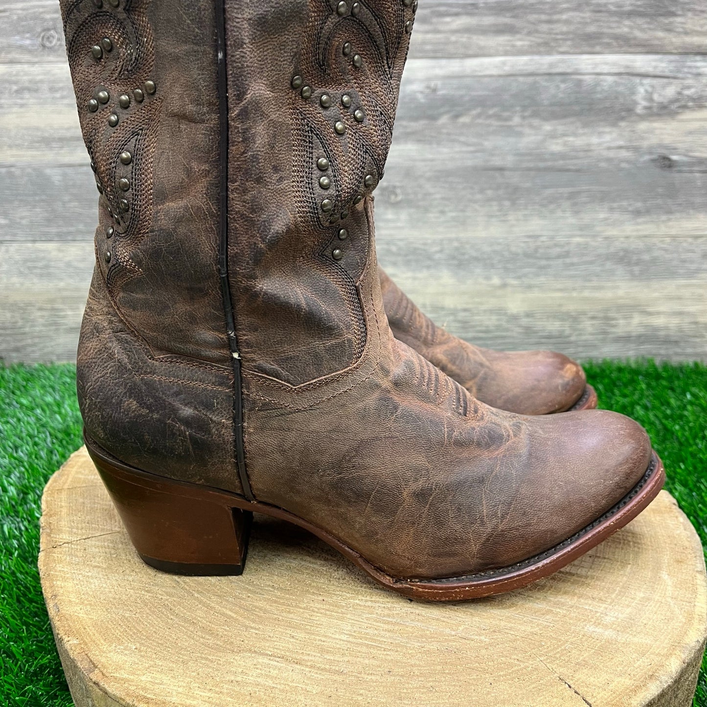 Dan Post Women - Size 9M - Brown Studded Cowboy Boots Style DP3516