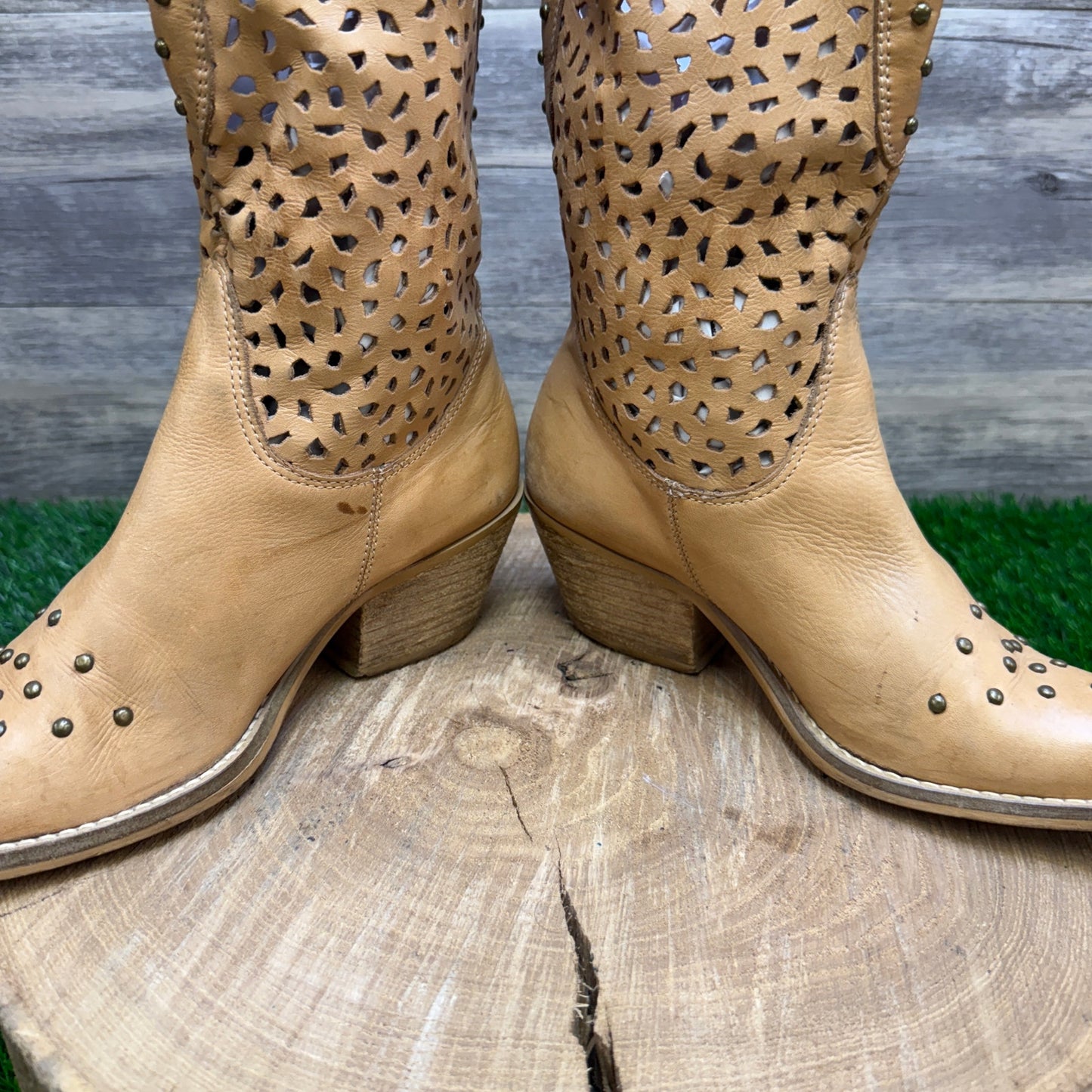 Penny Loves Kenny Women - Size 7M - Sand Waffle Studded Boots Style Holy Cow