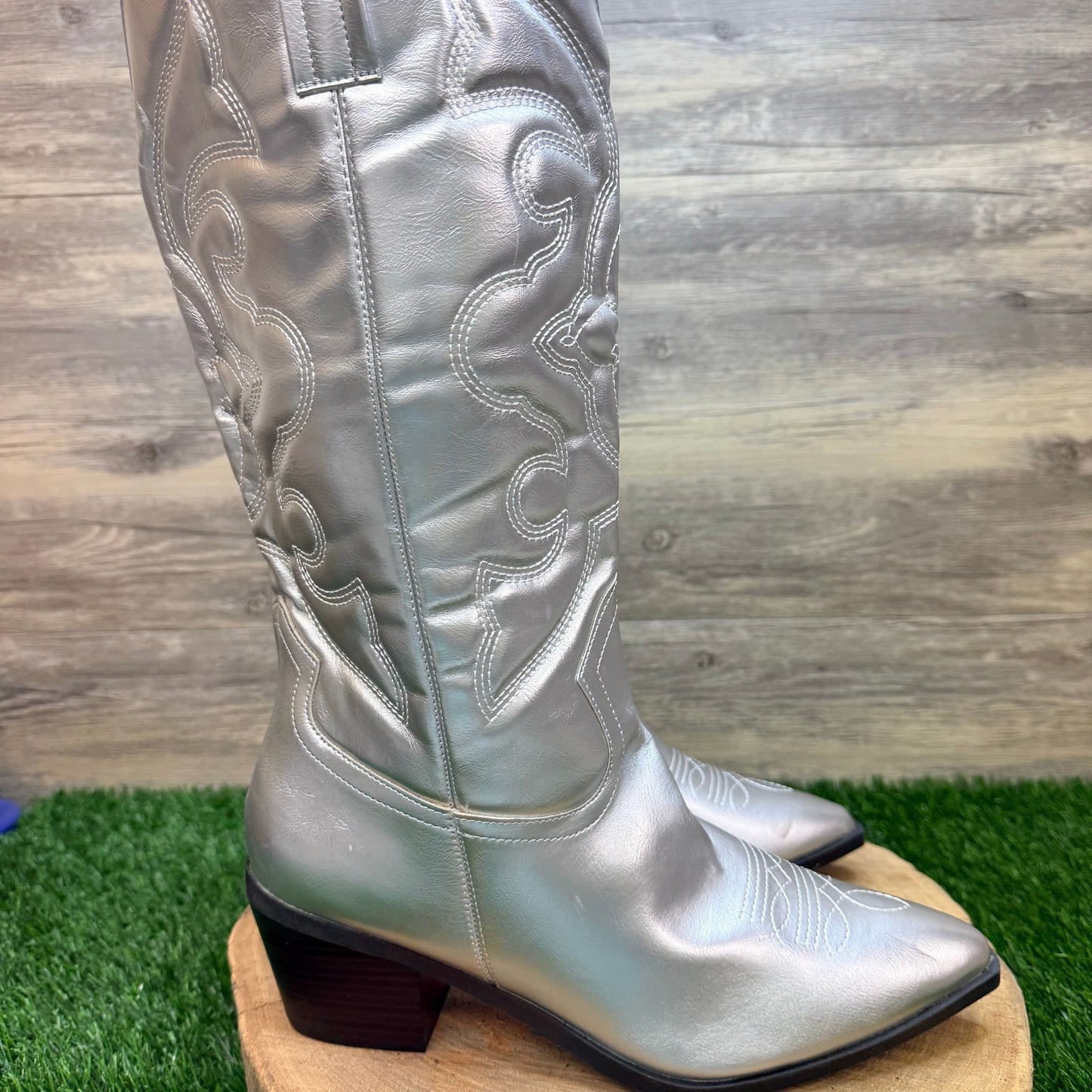 Journee Women - Size 12 - Silver Faux Leather Tall Boots 008243