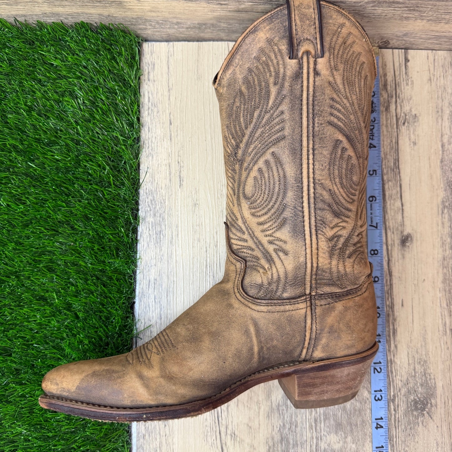 Abilene Women - Size 7.5M - Distressed Tan  Western Cowboy Style 9051