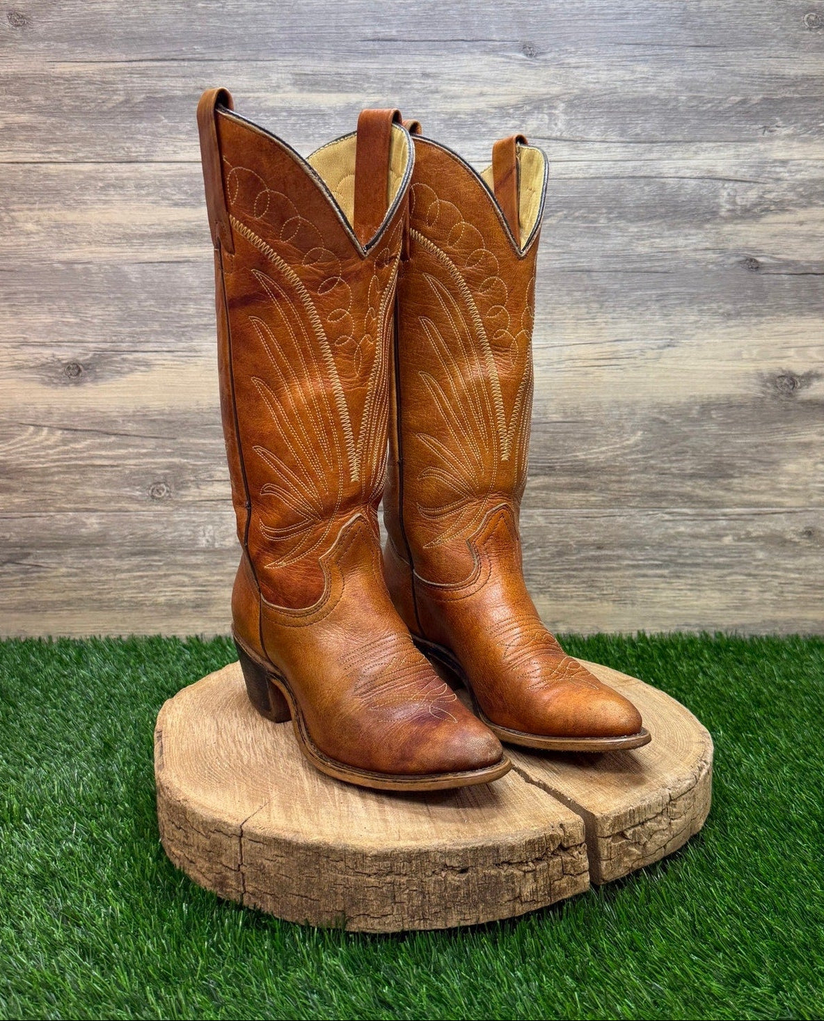 Texas Women - Size 5 - Vintage Marbled Tan Western Cowboy Boots