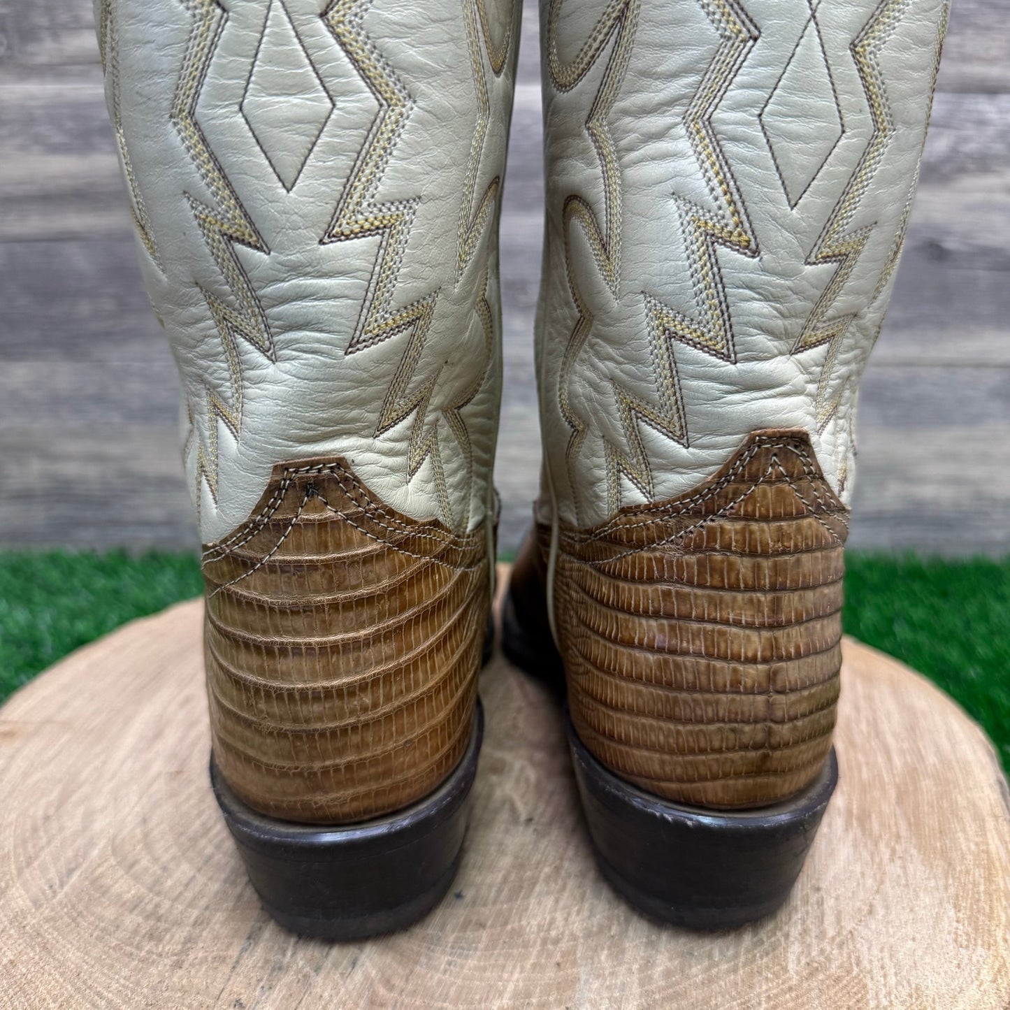 Tony Lama Women - Size 6.5B - Vintage Tan/Cream Lizard Cowboy Boots Style 01453