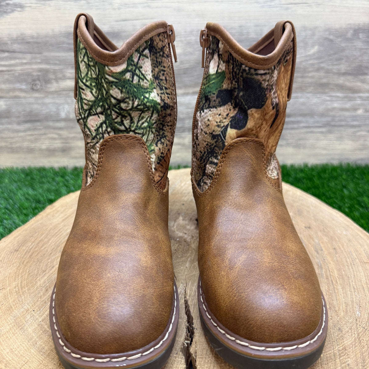 Mountain Creek Youth - Size 13M - Brown Camo Zipper Boots