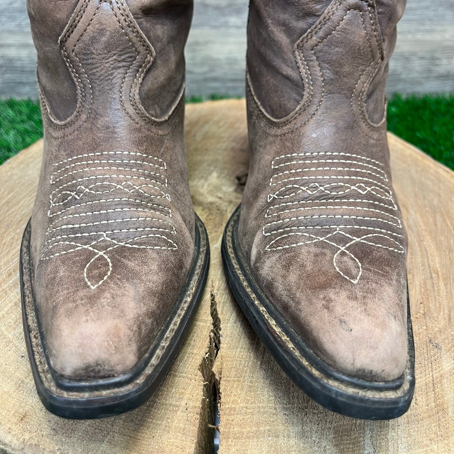 Steve Madden Women - Size 6.5M - Brown Slouch Snip Toe Cowboy Boots