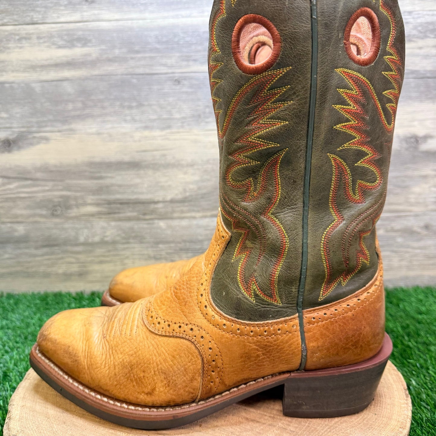 Ariat Men - Size 9EE - Tan/Green Square Toe Western Cowboy Boots 34876