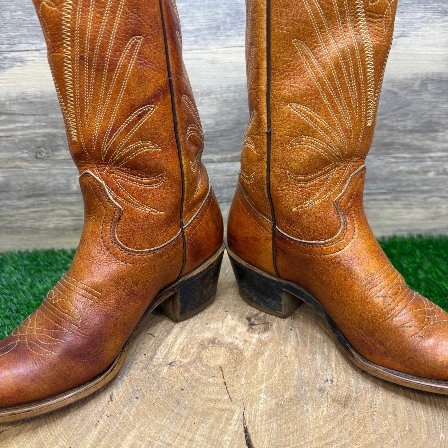 Texas Women - Size 5 - Vintage Marbled Tan Western Cowboy Boots
