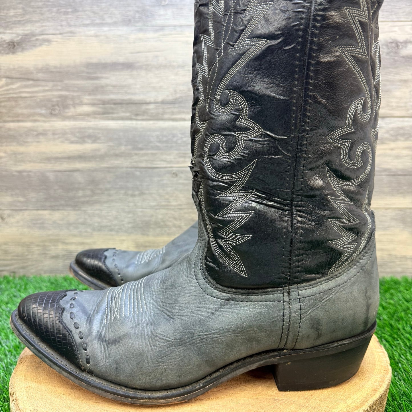 Laredo Men - Size 11.5D - Gray / Black Lizard Print Wingtip Cowboy Boots 6782