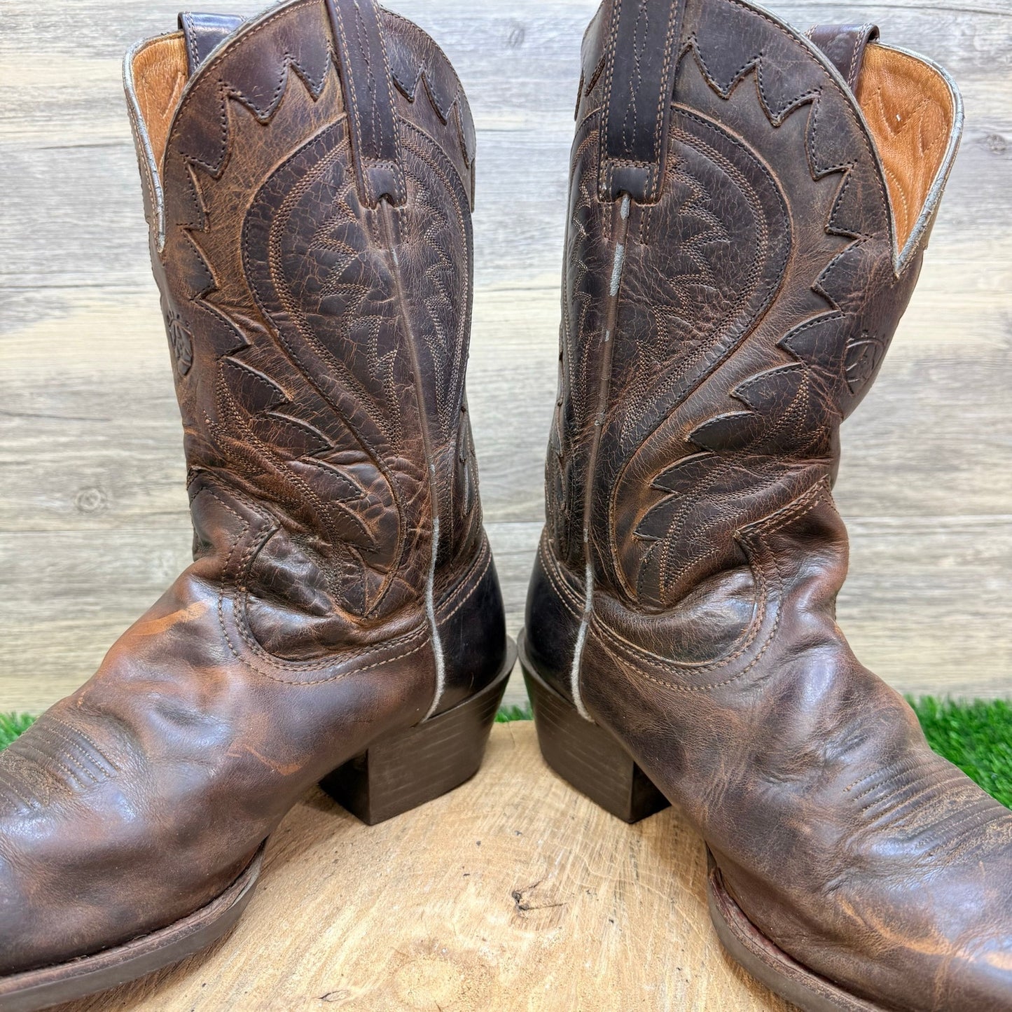 Ariat Men - Size 10EE - Brown Legend Phoenix Square Toe Cowboy Boors 10002310