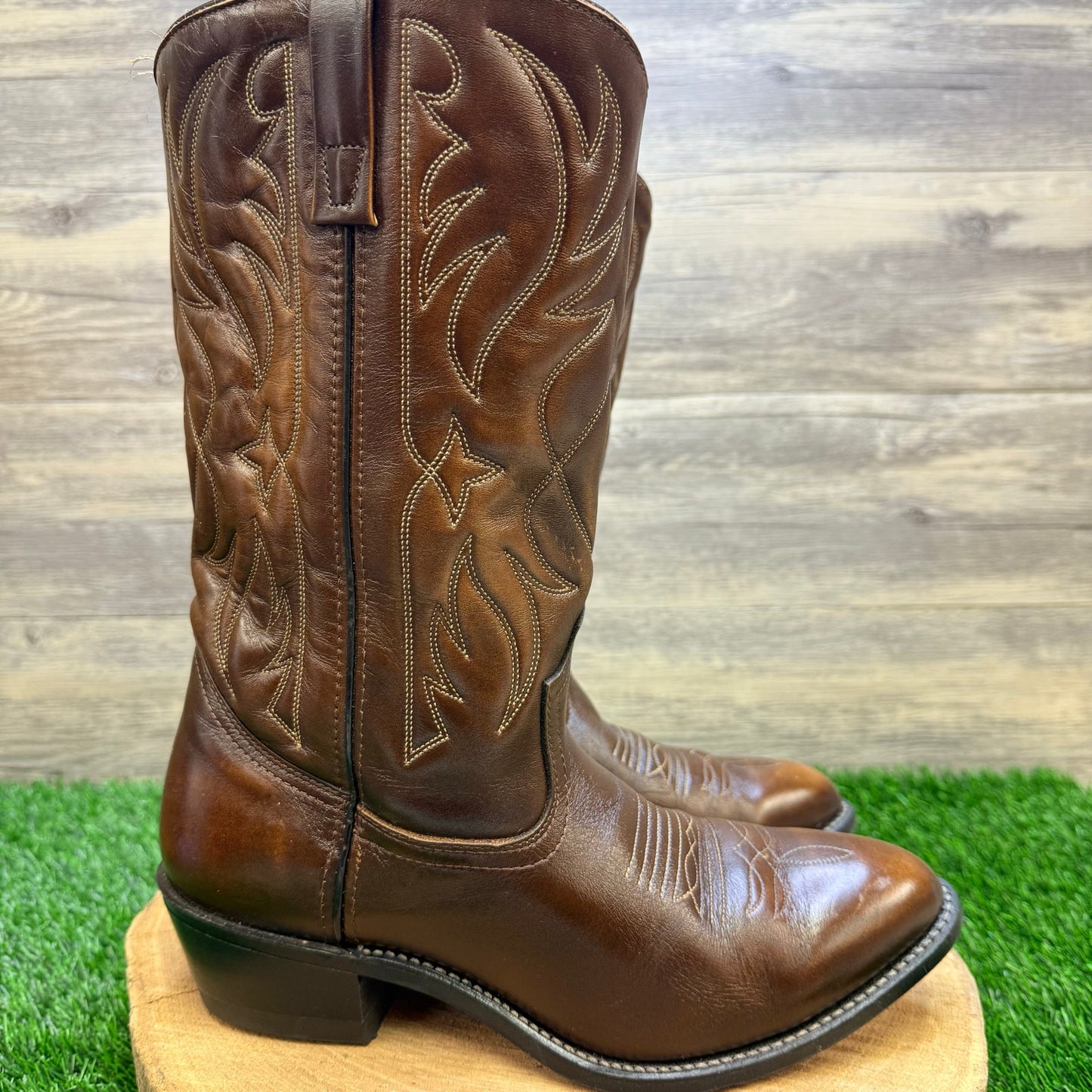 Mason Men - Size 8.5 3E - Vintage Brown Cowboy Boots Chippewa Falls
