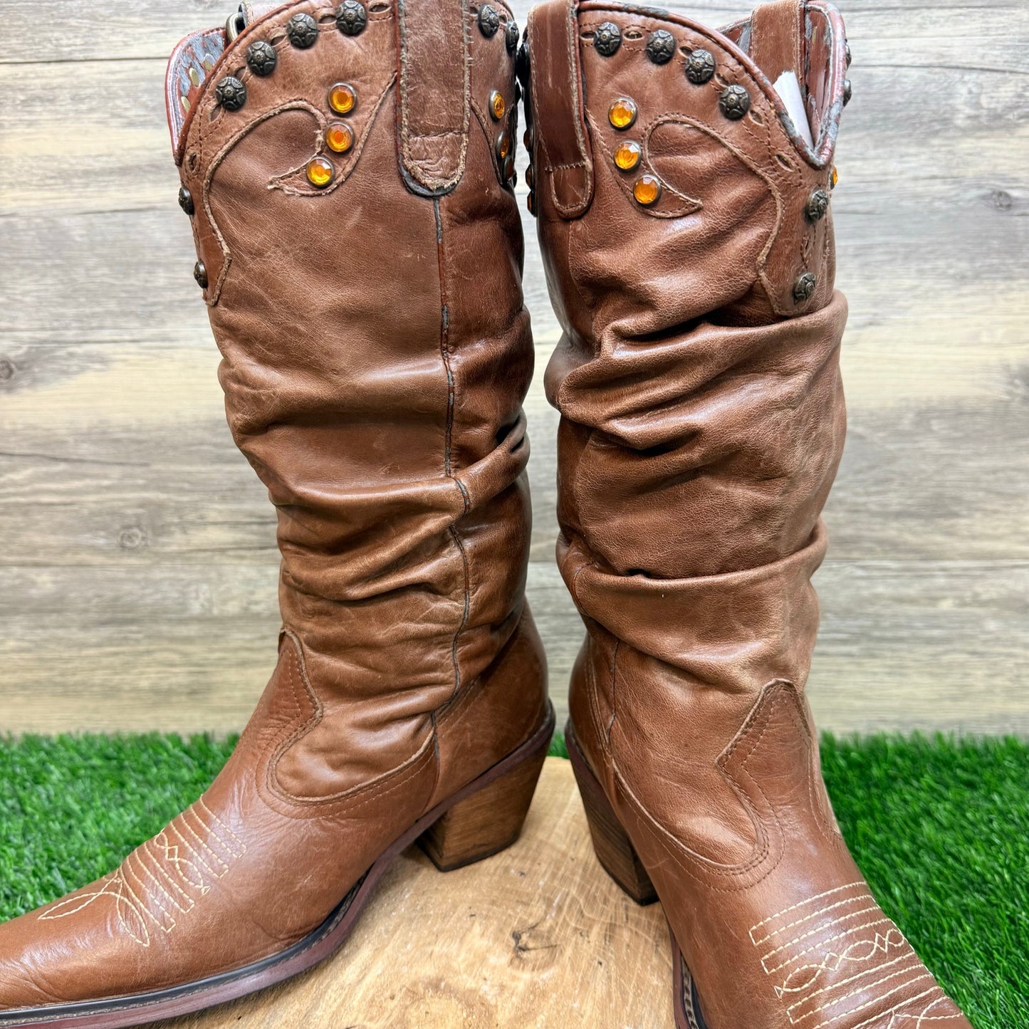 Steve Madden Women - Size 7.5M - Brown Studded Soft Leather Cowboy Boots Shyann