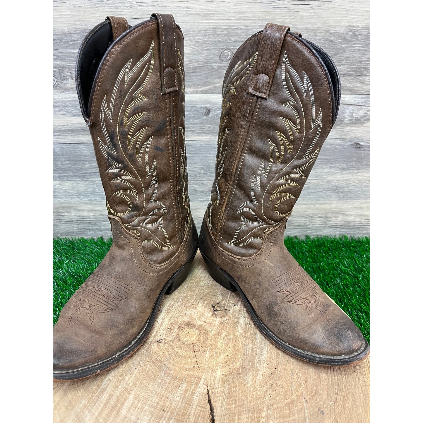 Laredo Women - Size 6M - Brown Cowboy Boots Style 5742