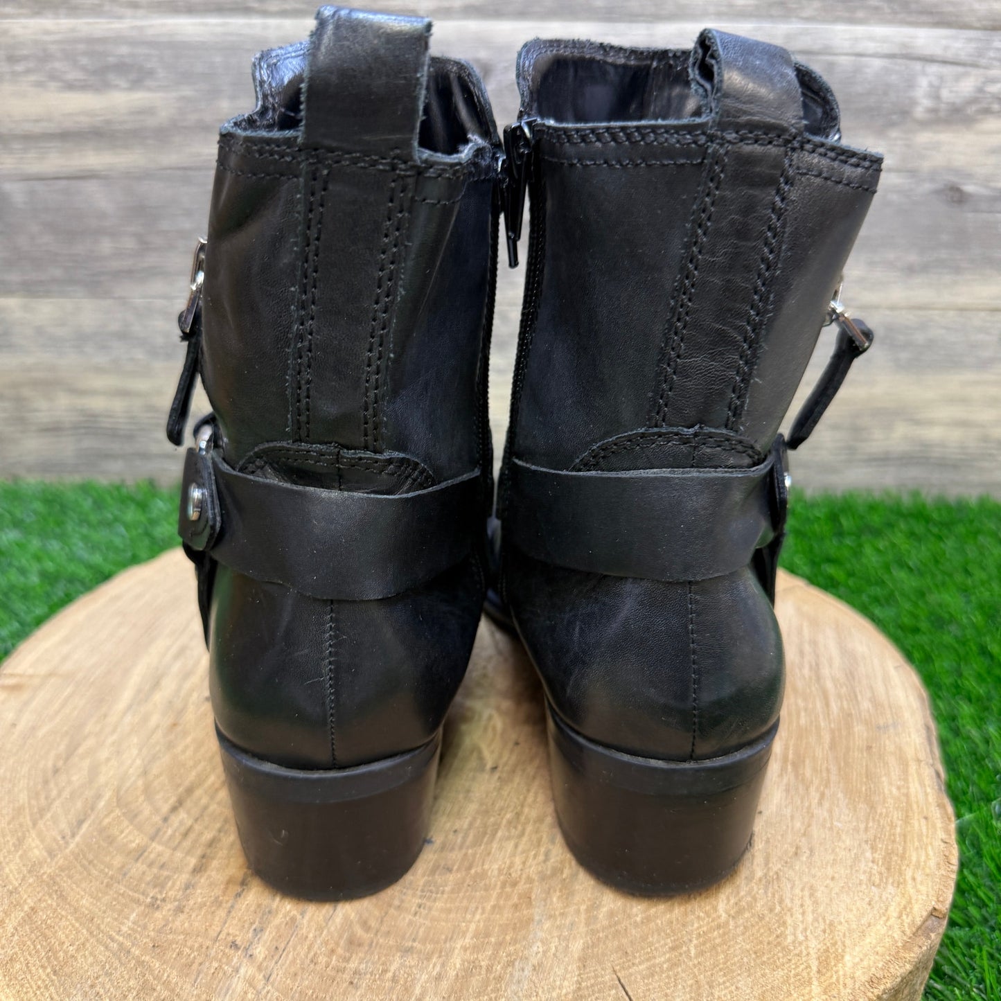 Marc Fisher Women - Size 8M - Black Ankle Zipper Boots Style 0719