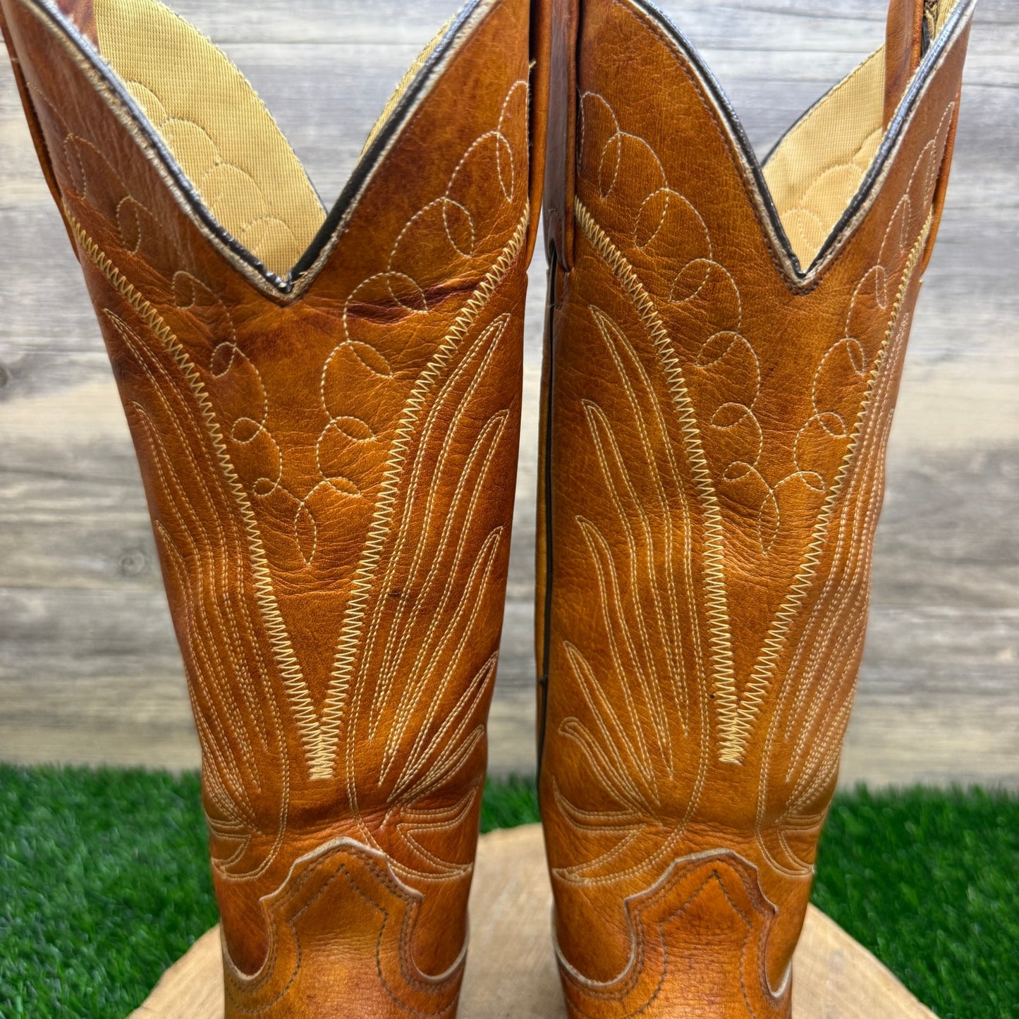 Texas Women - Size 5 - Vintage Marbled Tan Western Cowboy Boots