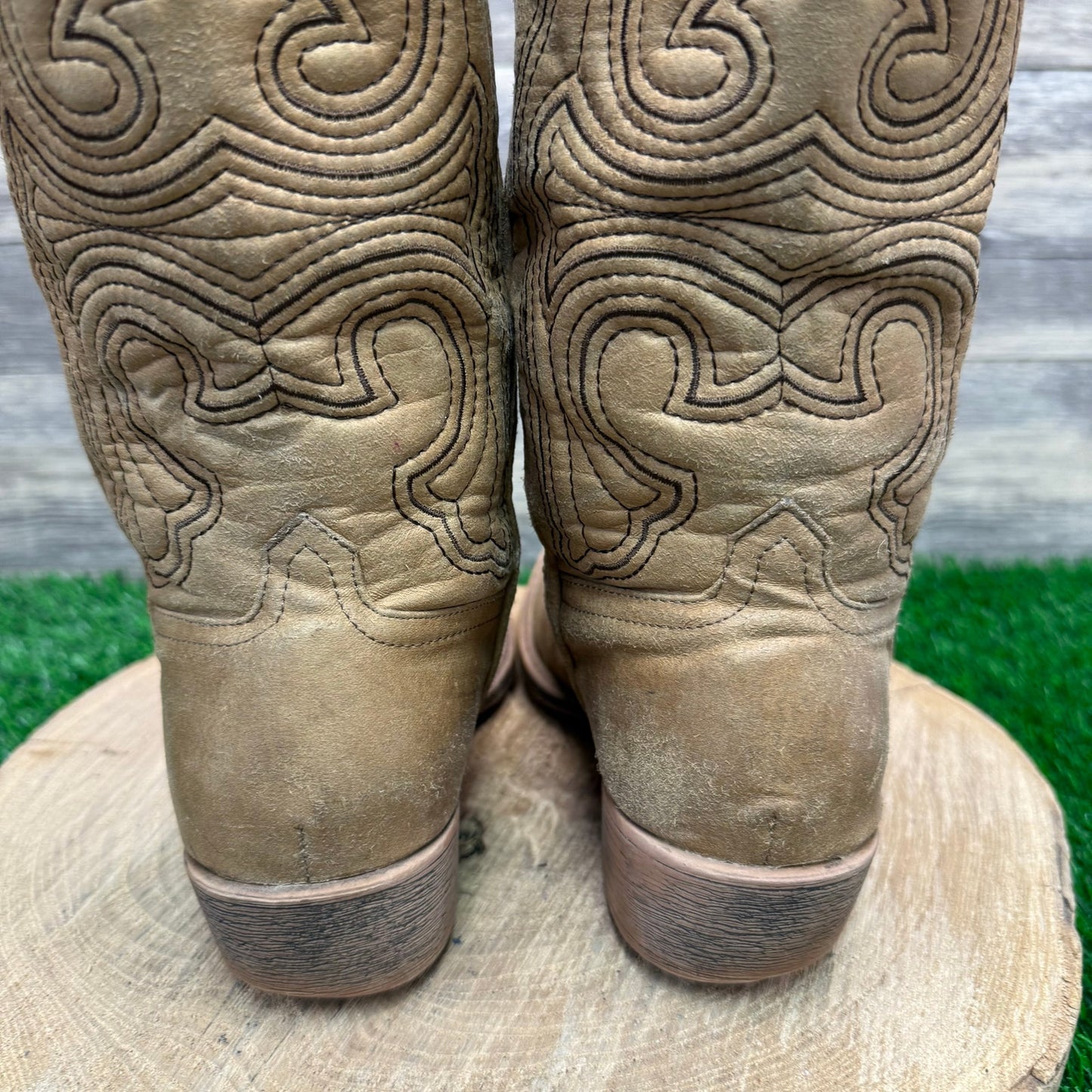 Coconuts Women - Size 8M - Tan Soft Faux Leather Cowboy Boots Legend