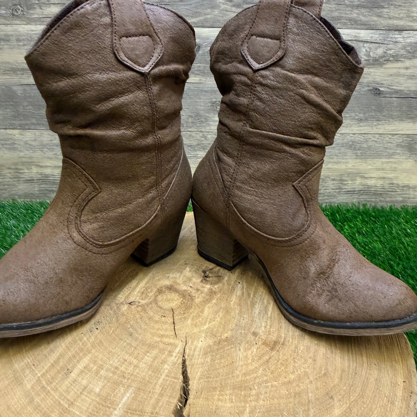 Rocket Dog Women - Size 6 - Brown Slouch Faux Leather Boots Style 12623