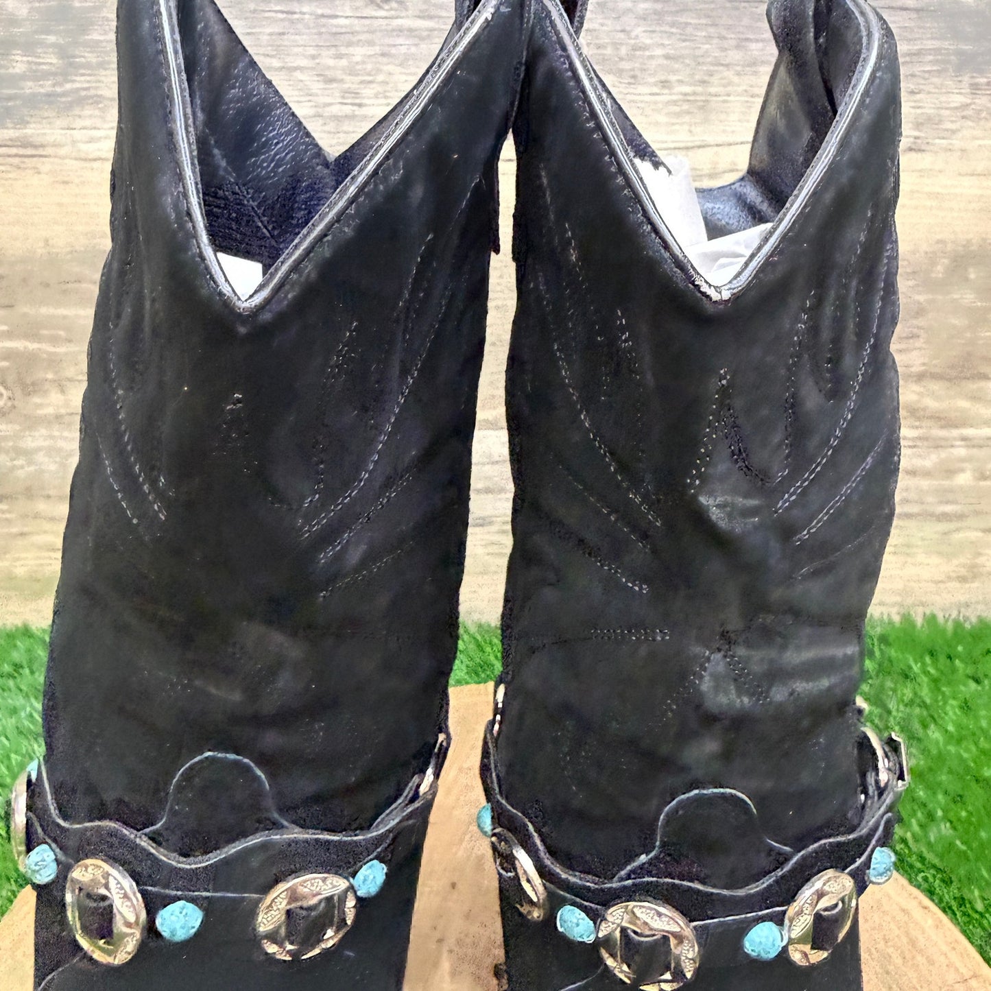 Dingo Women - Size 8.5M - Vintage Black Suede Harness Cowboy Boots DI541