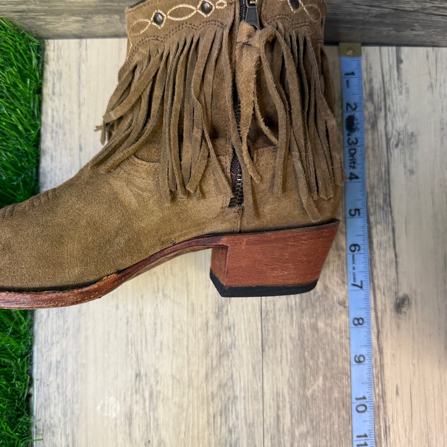 JB Dillon Women - Size 6.5B - Tan Suede Fringe Ankle Cowboy Boots JBW2242