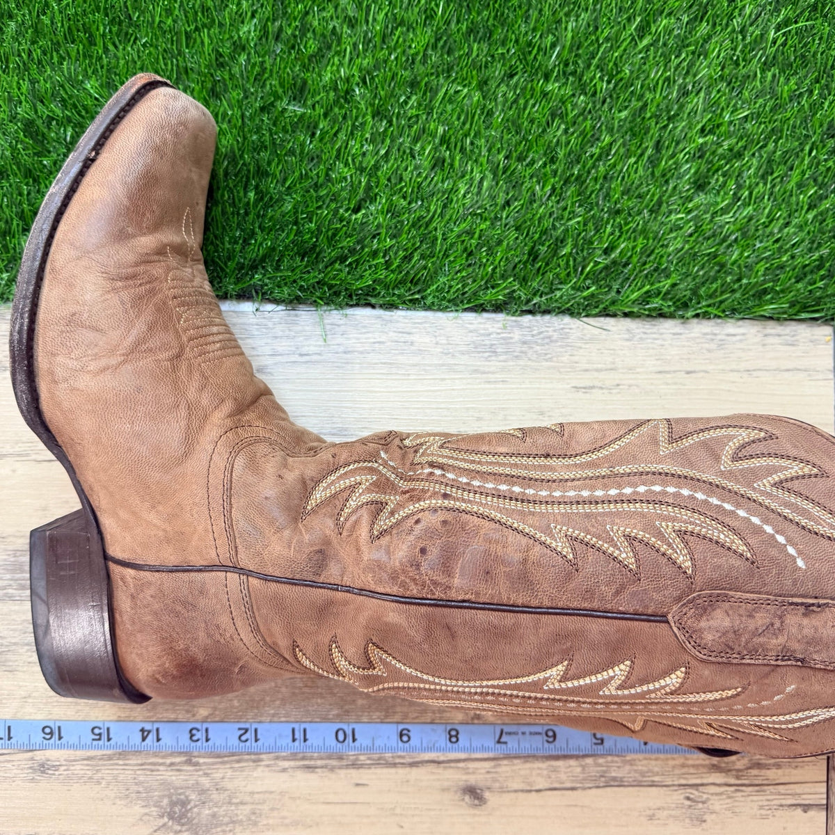 JB Dillon Women - Size 10B - Tan Feather Square Toe Cowboy Boots BRO2404