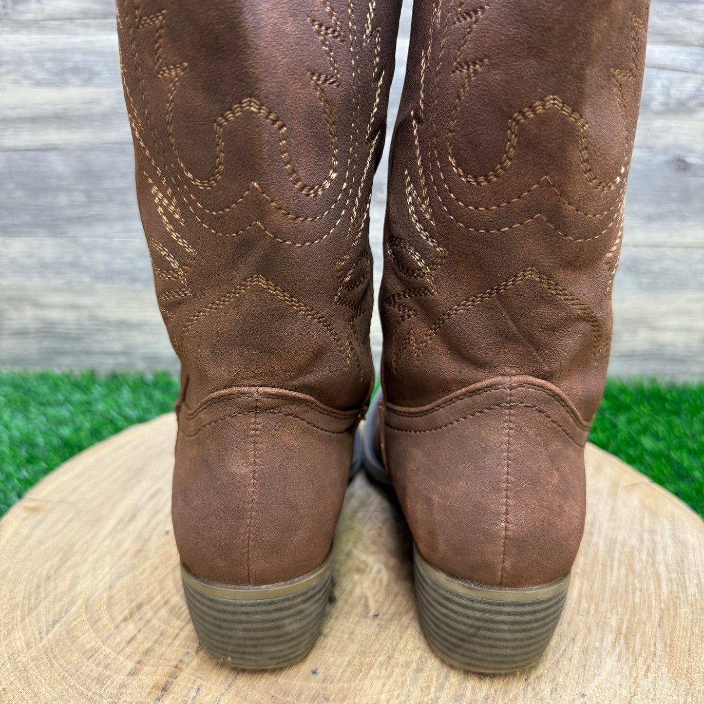 Shelby Youth - Size 2 - Brown Faux Leather Boots Style 701529