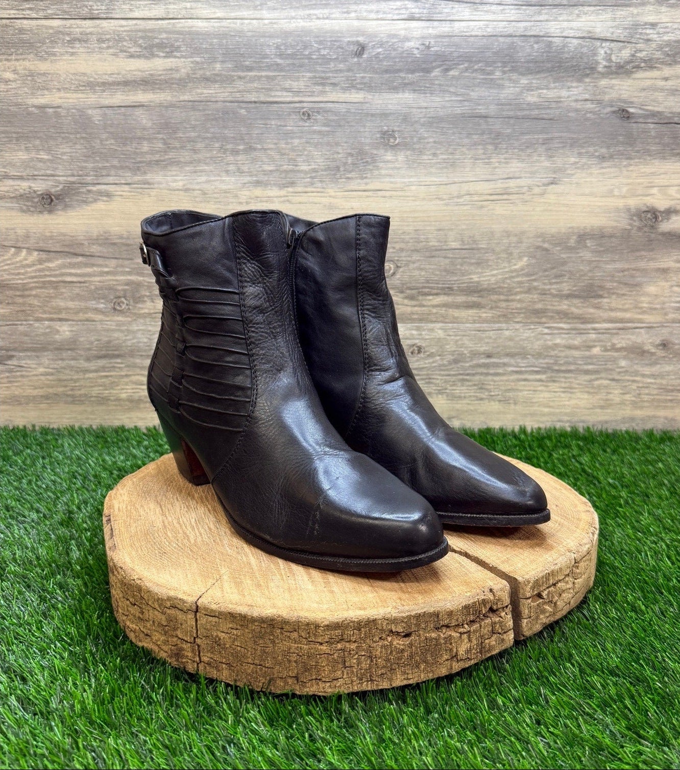 Father & Son Women - Size 11 - Vintage Black Ankle Zipper Boots Style 11028