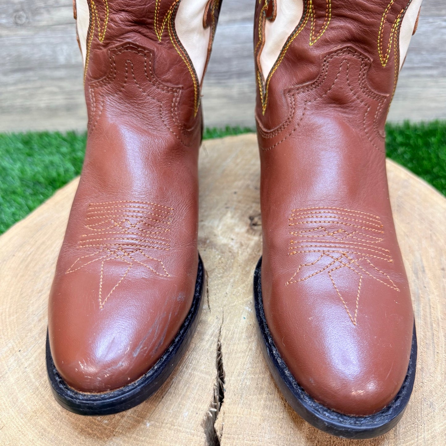 Justin Youth - Size 4D - Brown / White Inlay Cowboy Boots 6005Y
