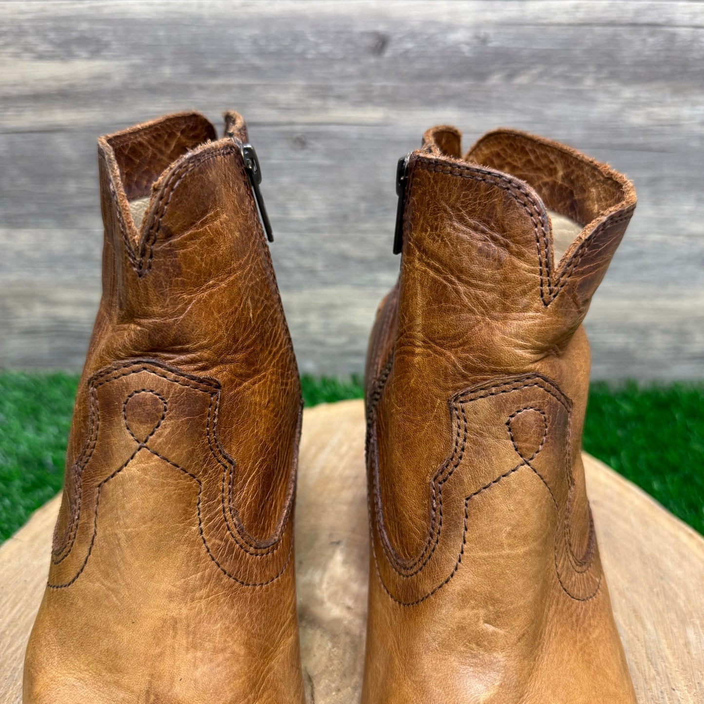 Frye Women - Size 9M - Tan Rene Soft Leather Ankle Zipper Boots Style 3472066