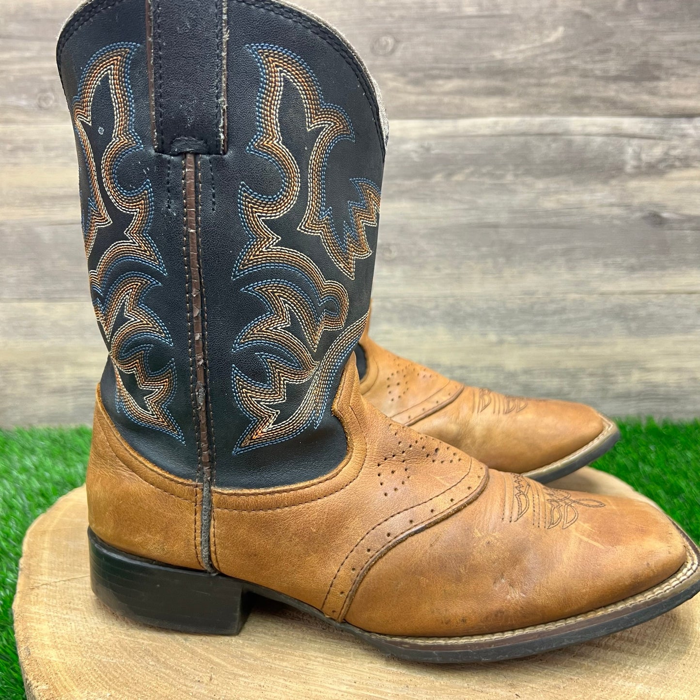 Justin Youth - Size 3.5D - Two Tone Square Toe Cowboy Boots 7010Y