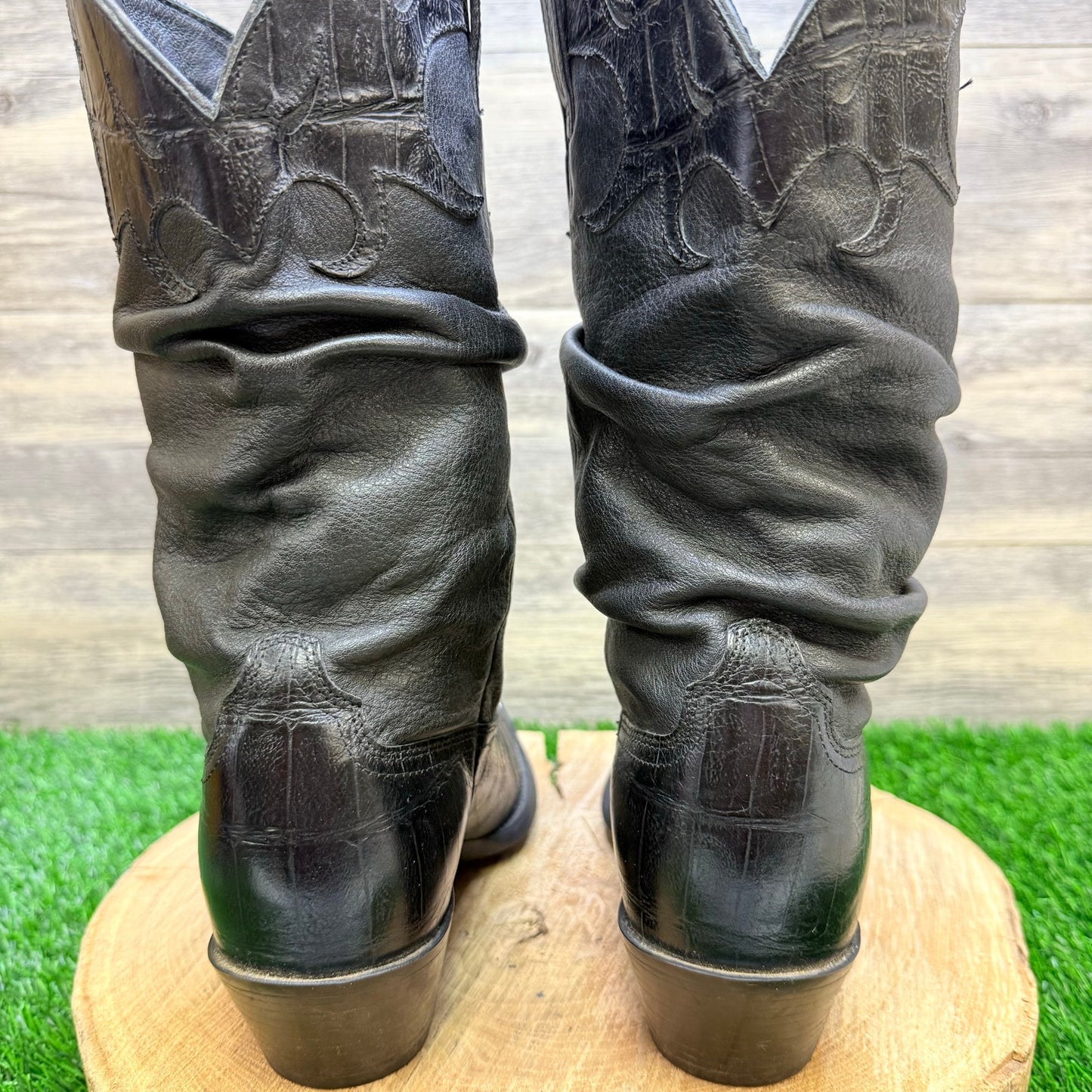 Ariat Women - Size 8.5B - Black Slouch Toe Plate Cowboy Boots 13805