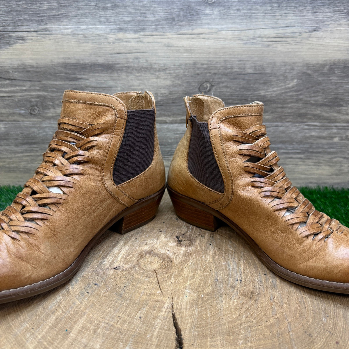 Sofft Women - Size 7.5 - Camel Basket Weave Ankle Boots