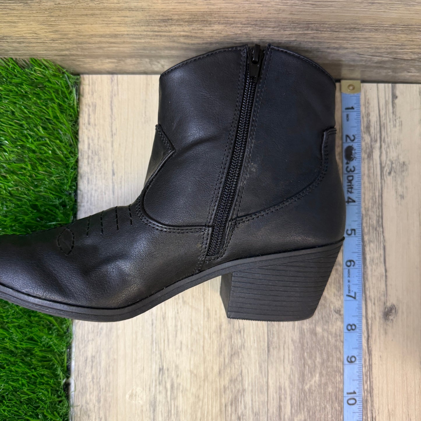 Rampage Women - Size 7.5M - Black Faux Leather Ankle Zipper Boots Whendl